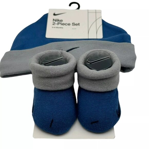 Nike Baby Infant Boy's Hat and Booties 2-Piece Set Size 0-6 Months Blue/White - Picture 3 of 9